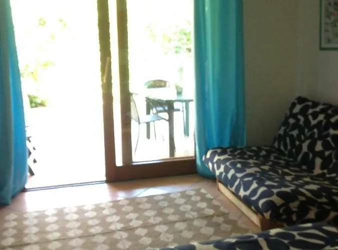 2 Bedroom Close To Bados